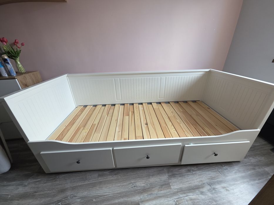 Sprzedam łozko HEMNES Ikea 160×200