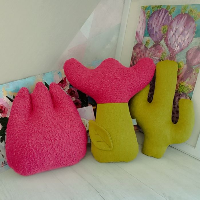 Подарунок на св валелентина весняні свята подушки декоративні тюльпан