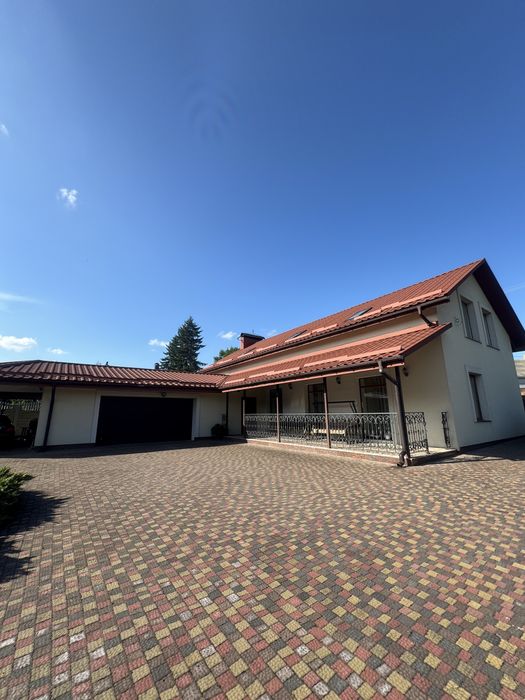 Продаж затишного будинку в м.Луцьк