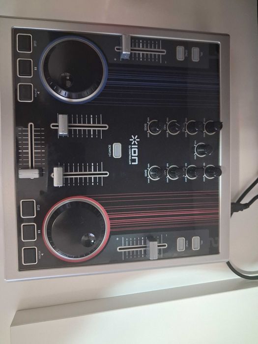 Mini mesa dj ion iCUE