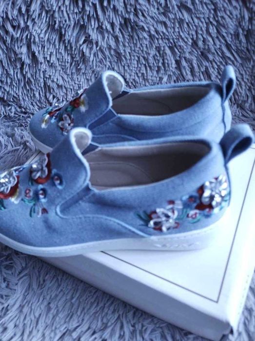 super tenisowki,haft cyrkonie,37,nowe