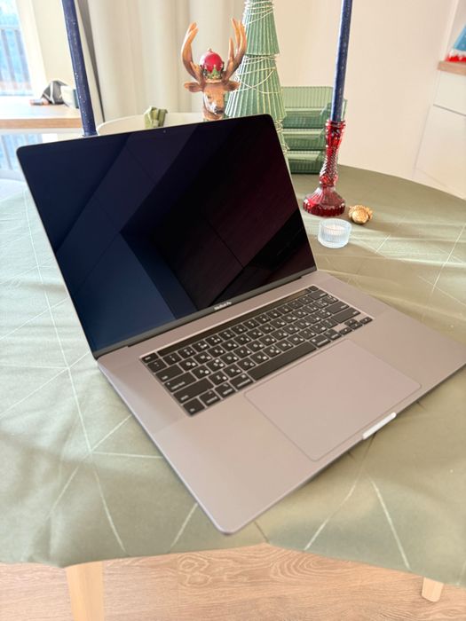 MacBook Pro 16” (2019) Intel Core i9 | 1 TB SSD | - rezerwacja