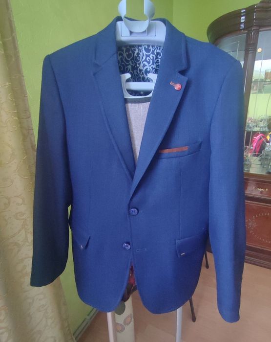 Продам підлітковий піджак Palmiro Rossi