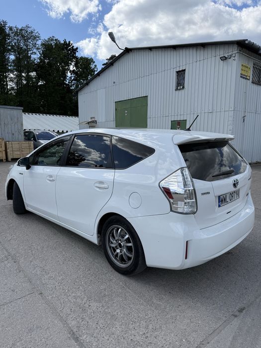 Toyota prius plus