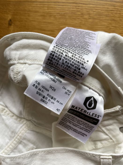 Spodenki szorty Levis damskie białe