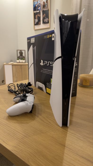 Ps5 slim 1TB digital (estado novo)