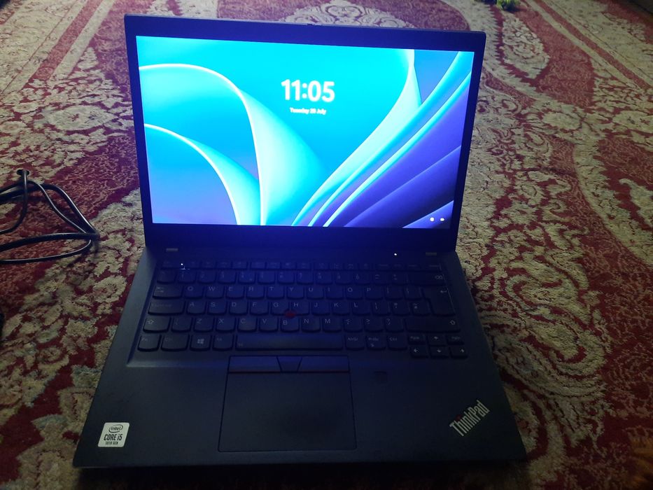 Lenovo ноутбук продаётся