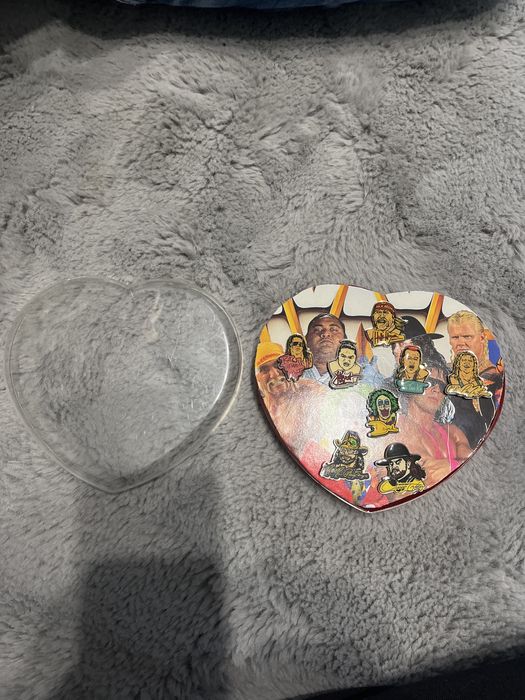 Kolekcja Przypinek WWF Vintage Lata 90