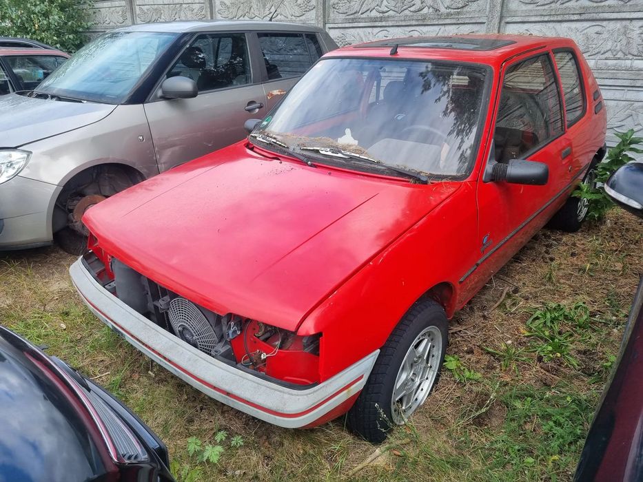 Peugeot 205