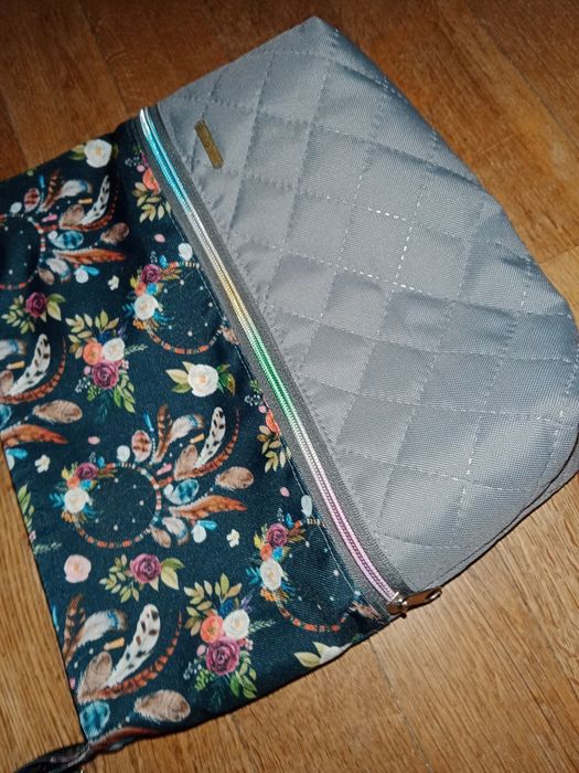 Torebka damska listoboszka motyw łapacze znów