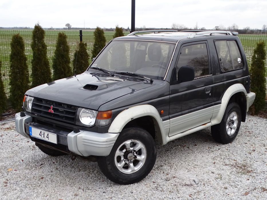 Mitsubishi Pajero 2.5 D Maunual 4x4 R/D Lock Klimatyzacja El.Szyby