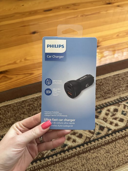Ładowarka samochodowa USB i USB-C Philips