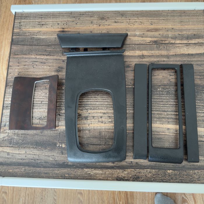 Декоративна накладка в салон ауді а6с5