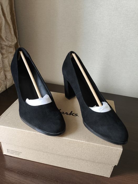 Туфлі на підборах Clarks
