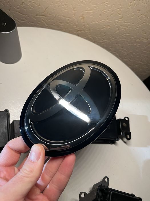 Радар емблема Lexus Toyota Camry USA 88210-06030 / 88210-06090