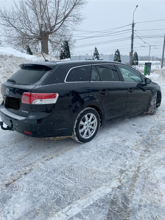 Тойота авенсіс т 27