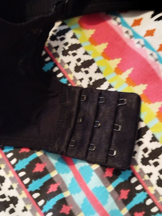 Tchibo Biustonosz Sportowy, Mocne Podtrzymanie, Czarny