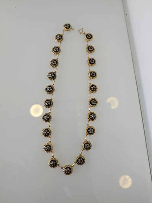 Colar dourado em prata 925