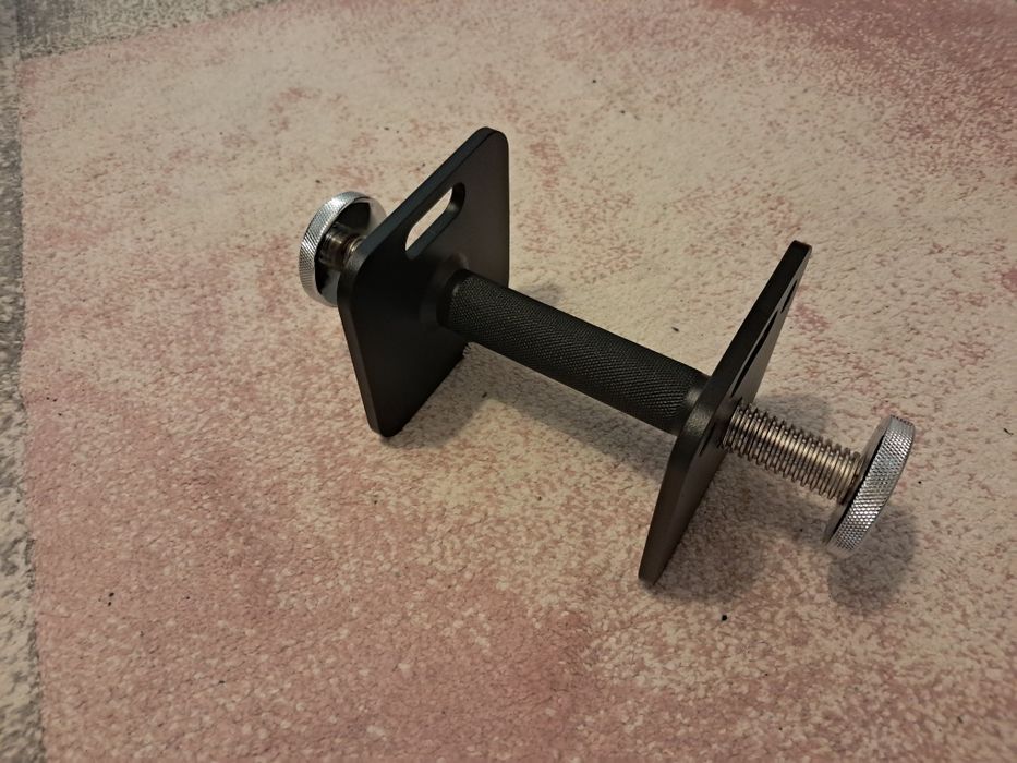 Gryf do hantla + śruby Zipro square