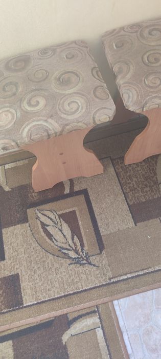 Продам кухонні стільці