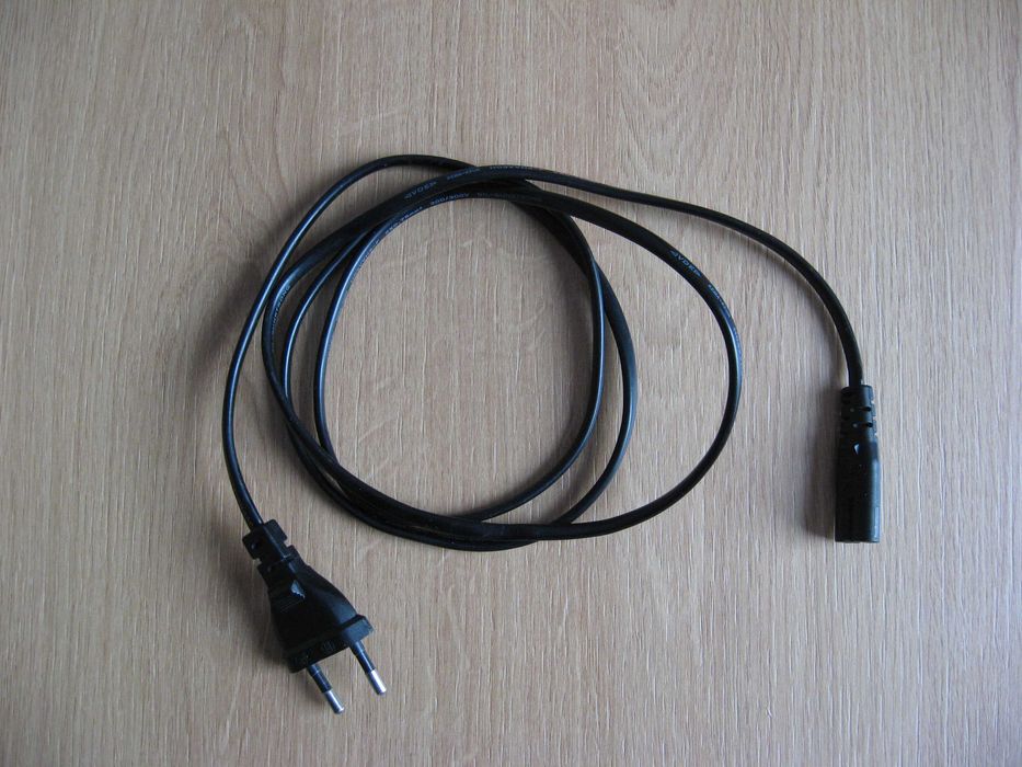 Kabel zasilający Przewód sieciowy 230V do radia 1,5mb