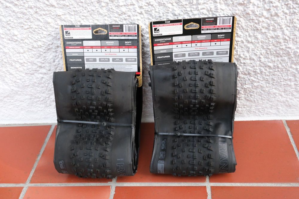Conjunto de 2 pneus novos WCS Ranger Light Fast Rolling SG2 29x3.0