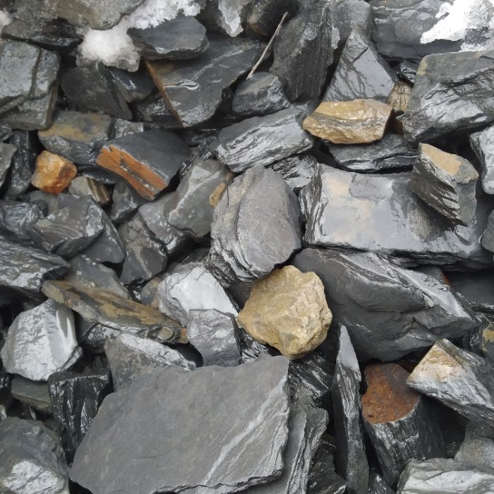 Kora czarna, grafitowa, ciemny kamień do ogrodu