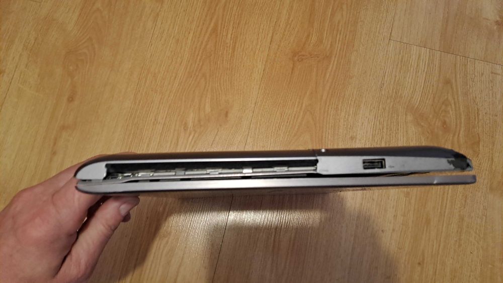 LAPTOP SAMSUNG 700Z 5A 15,6"Bez zasilacza.