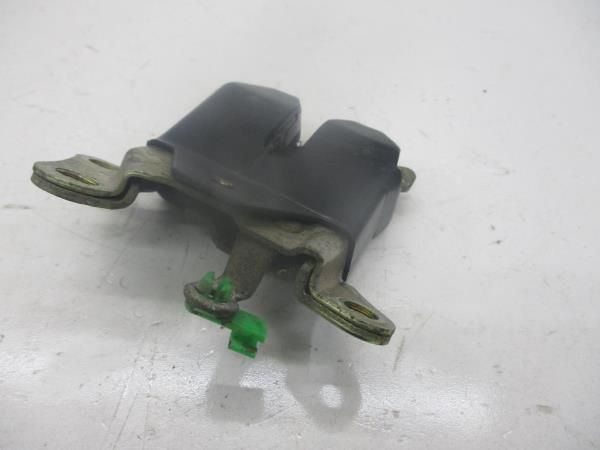 Fechadura / fecho da mala TOYOTA Corolla Sedan (_E11_)