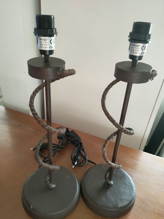 Base candeeiro castanho