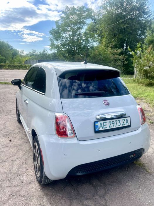 Продам Fiat 500e 2016