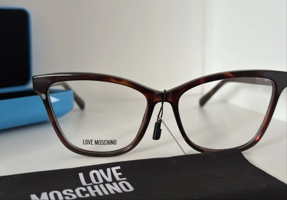 Oprawki Love Moschino