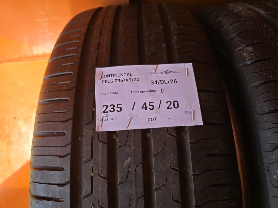 Komplet opon lato CONTINENTAL CEC6 235/45/20