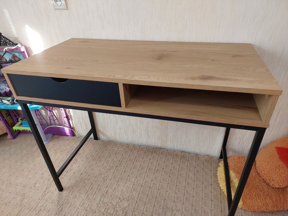 Стол письменный рабочий компьютерный офисный туалетный столик парта