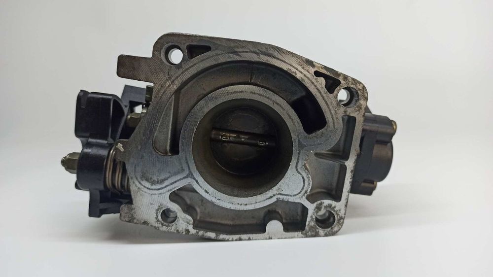 CORPO DE BORBOLETAS FORD FIESTA BERLINA (DX) TREND