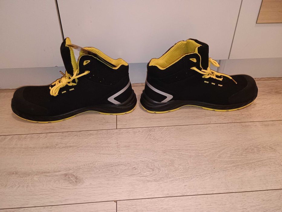 Nowe buty r. 44 28cm bardzo lekkie i mocne. Tanio sprzedam.