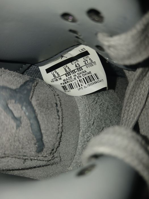Air Jordan 4 Kaws