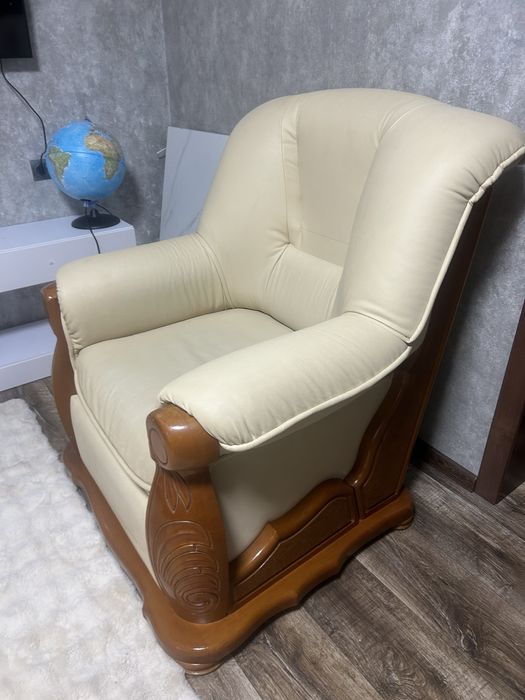 ВИП мебель кресла  и диван кожзам