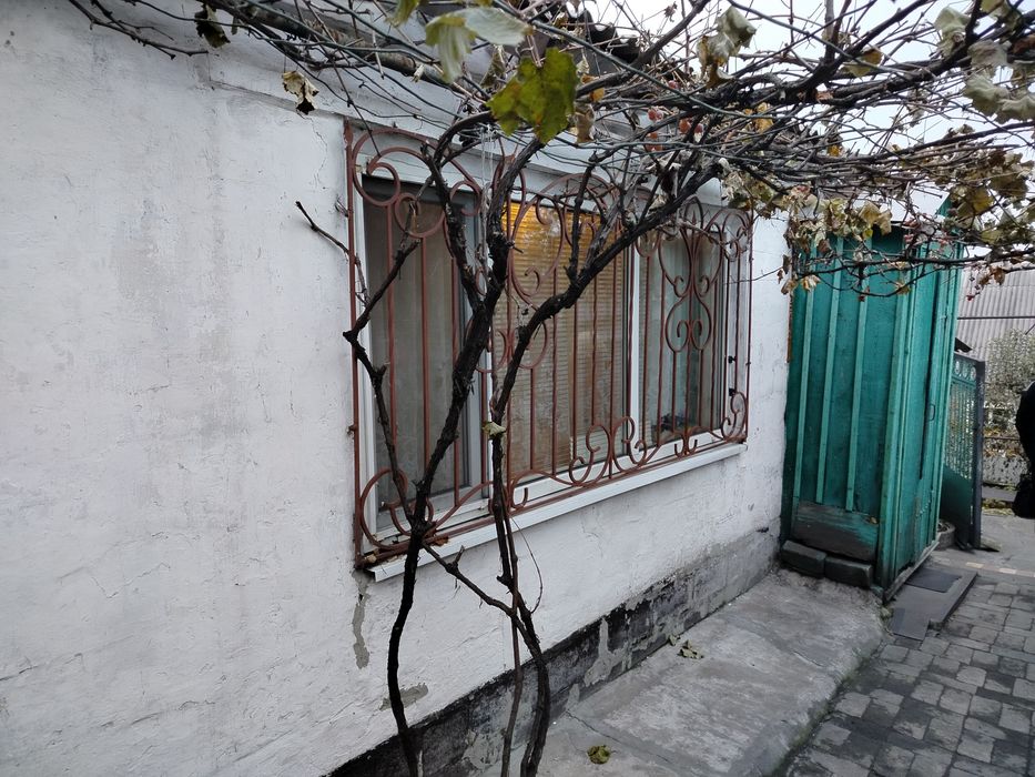 Продам 1/2дома с отдельным входом 2гаража р-н ул.Алтайская