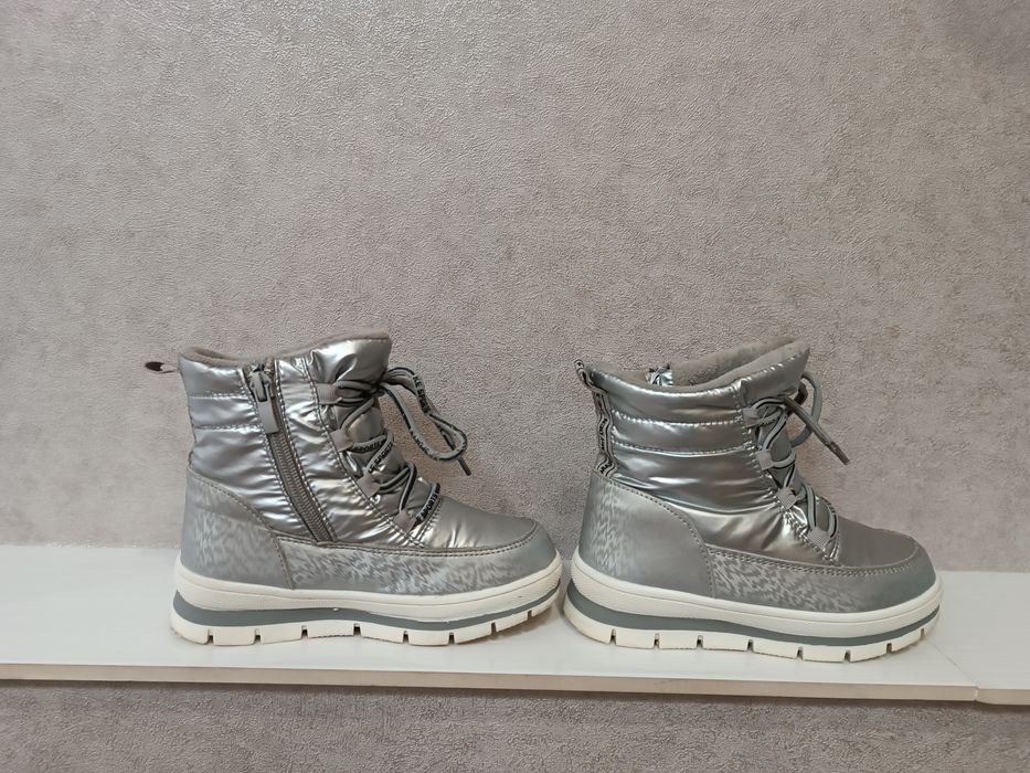 Стильне зимове взуття