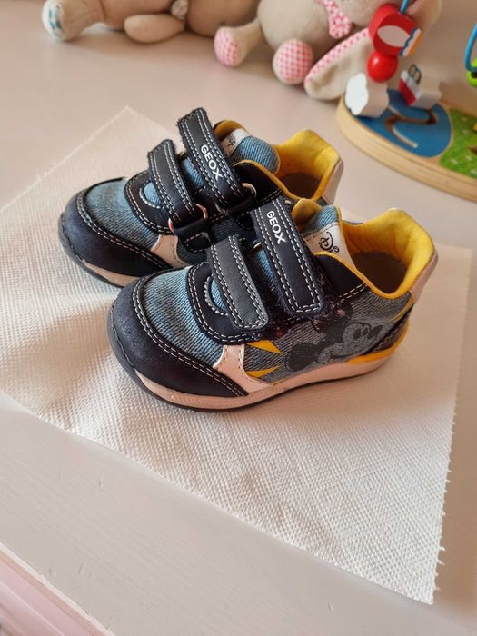 Vendo ténis Geox Mickey, N°21