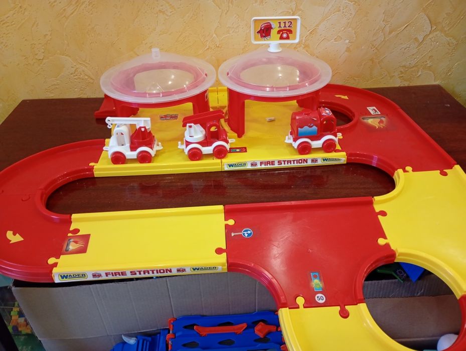 Пожарная часть, трек, гараж