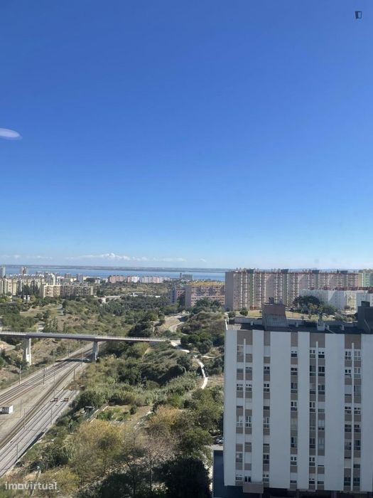 Estúdio - localizado em Olaias Lisbon