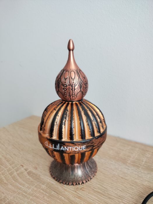 Lattafa Niche Emarati Antique 100ml z ubytkiem