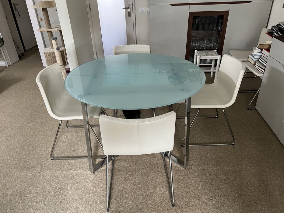 Mesa com tampo de vidro64862806534403120