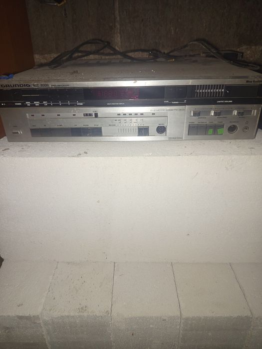 Sprzedam Grundig PCC 2000