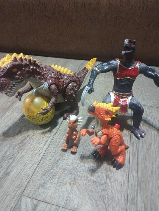 Игрушки продам бу