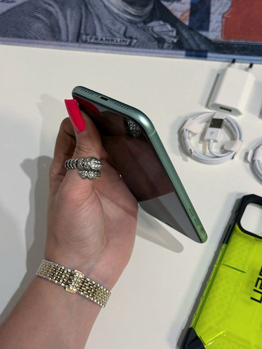 СУПЕР iPhone 11 128 gb Neverlock АКБ 100%