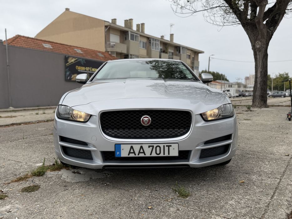 Jaguar XE 2.0d 2015 foto 2