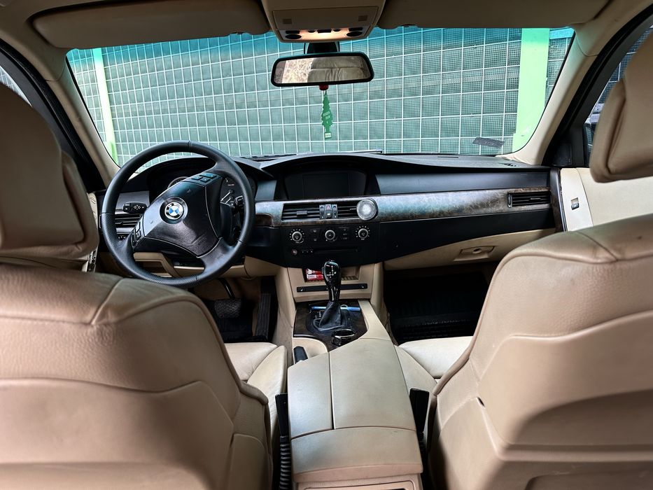 Bmw e60 3.0i 231KM  z gazem Xenon , Komforty , Hak , roleta